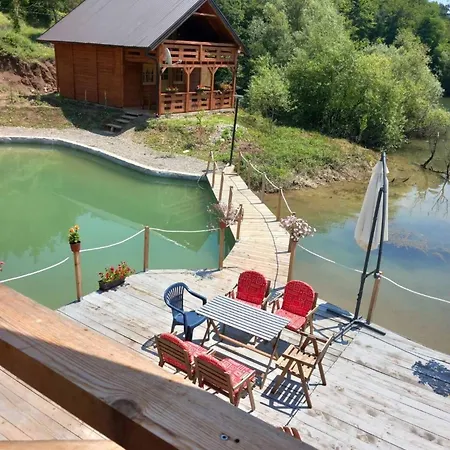 Raj Na Drini Ferienhaus *
